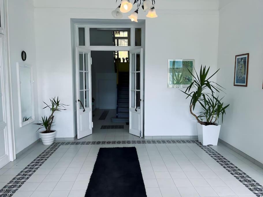 Villa Alexandercharmante Wohnung Mit Bergblick, Villa Alexander เซมเมอริง ภายนอก รูปภาพ