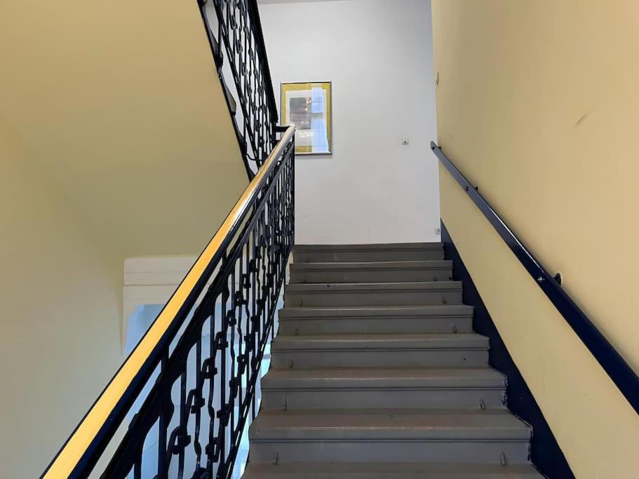 Villa Alexandercharmante Wohnung Mit Bergblick, Villa Alexander เซมเมอริง ภายนอก รูปภาพ